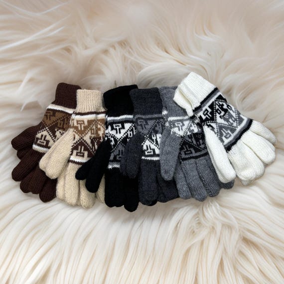 Alpaca Knit Gloves: Double Layer, Llama Design, Winter Warmth