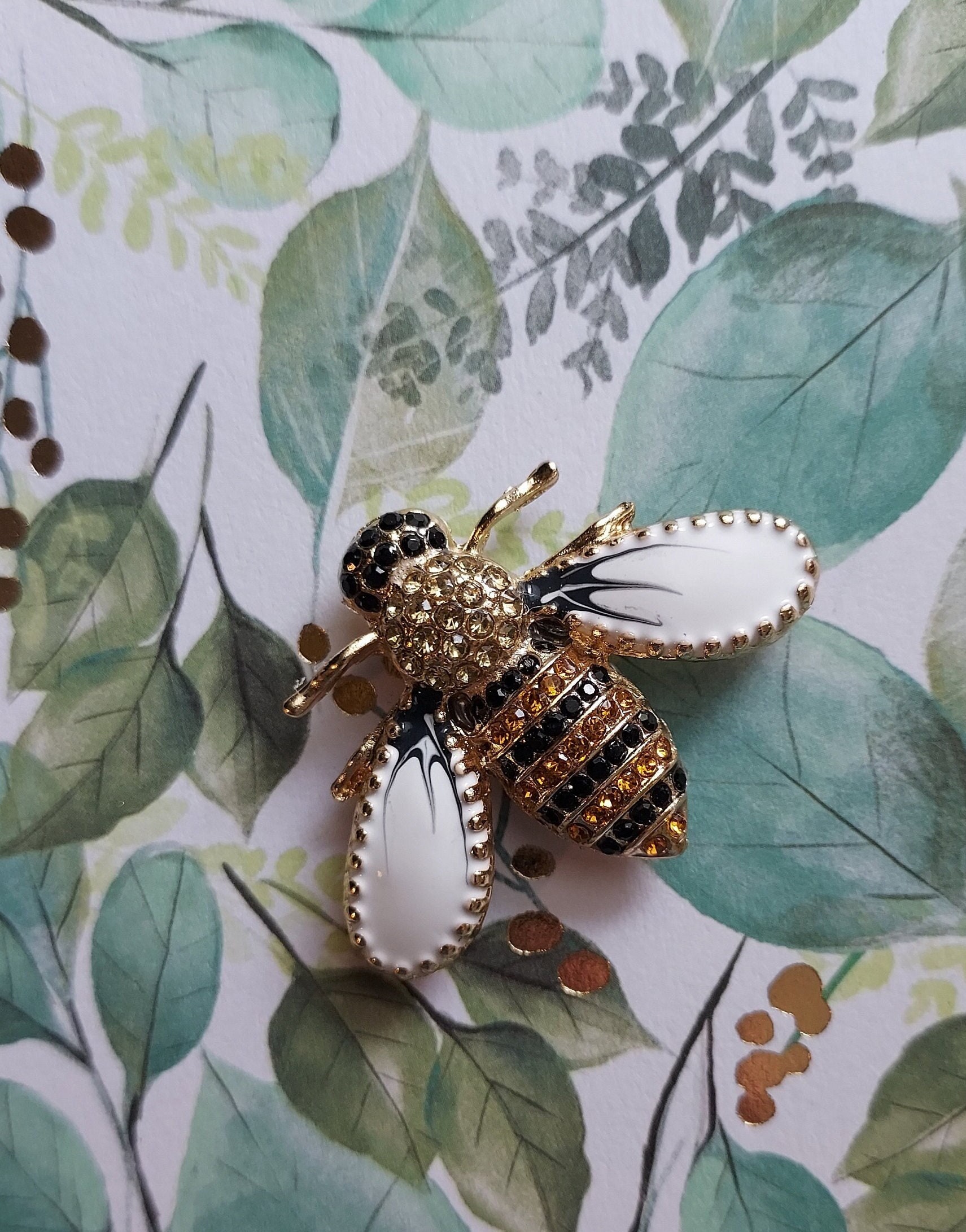  Gold Magnets Bumble Bee Decor Set of 6, Kitchen Magnets for  Refrigerator, Honey Bee Decor Bee Magnets Kitchen Gold Fridge Magnets Cute  Bee Gifts, Strong Magnets for Refrigerator, Whiteboard : Home