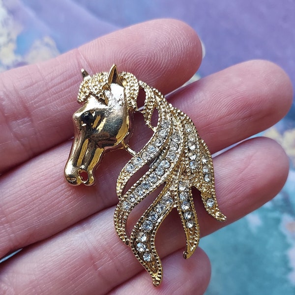 SALE! Magnetic Gold-tone and rhinestone Horse Head brooch, horse lapel, equestrian gift, equestrian jewelry.