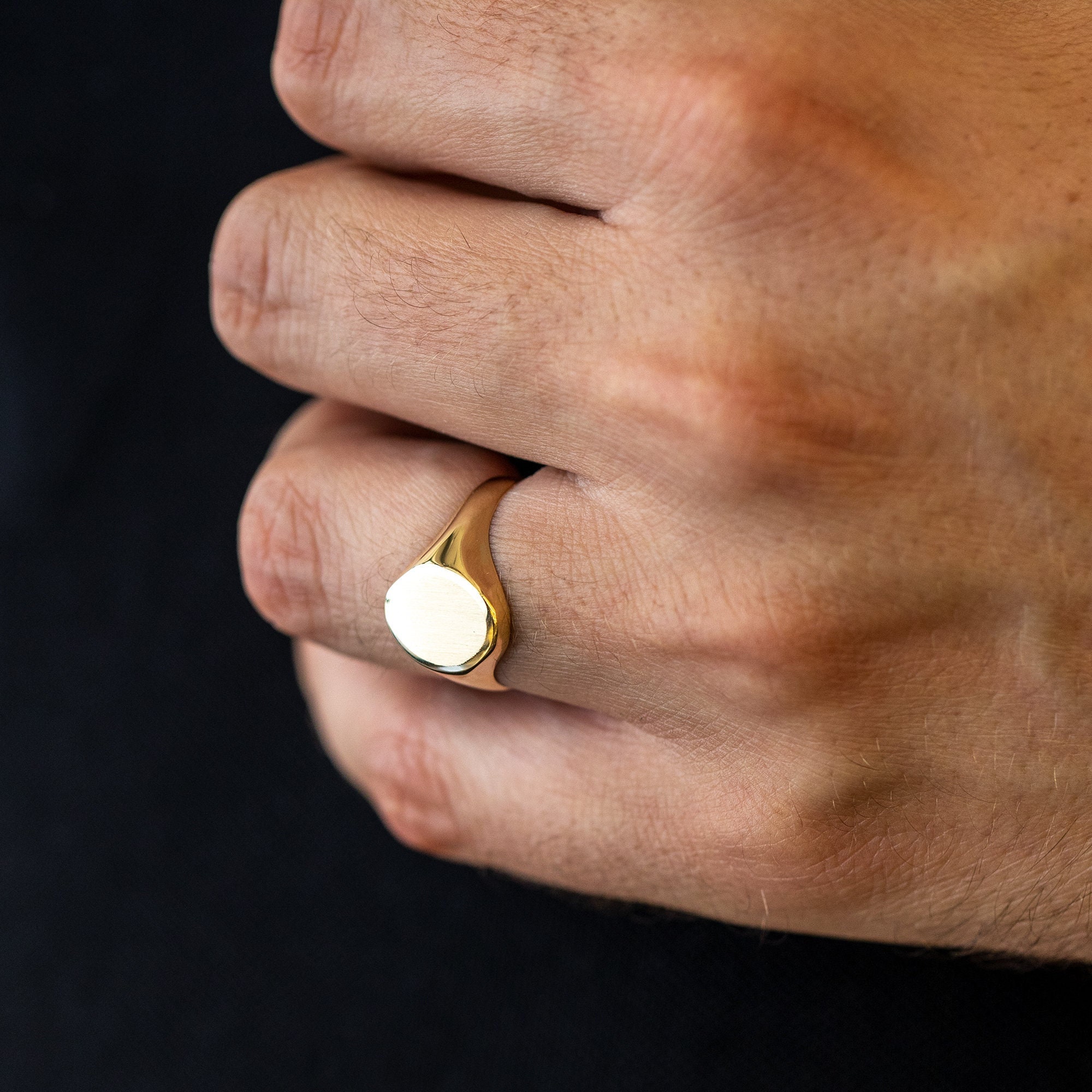 Mens gold oval signet ring sale