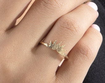 14k Solid Gold Sunburst Ring, Gold Sunbeam Ring, Sunshine Ring, Rising Sun Ring, Christmas Gifts, Minimalist Women Ring, Celestial Ring