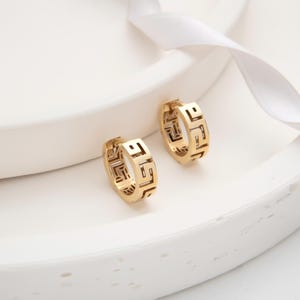 14 kt geelgouden oorbellen, hoepeloorbellen, handgemaakte oorbellen, Griekse sleuteloorbellen, oorbellen Grieks symbool, cadeau voor haar, Moederdagcadeau