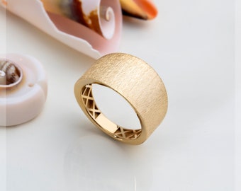 14k Solid Gold Cigar Band, Modern Wide Ring, Wedding Band for Women, Thick Stacking Ring, Unique Texture Band, Statement Ring, Gifts for Her