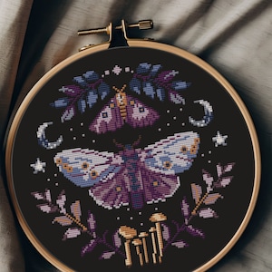 Patrón de punto de cruz de polilla gótica (PDF): entomología oscura, cottagecore, hongo lunar, místico, ocultismo, wicca, brujería, CS6 imagen 8