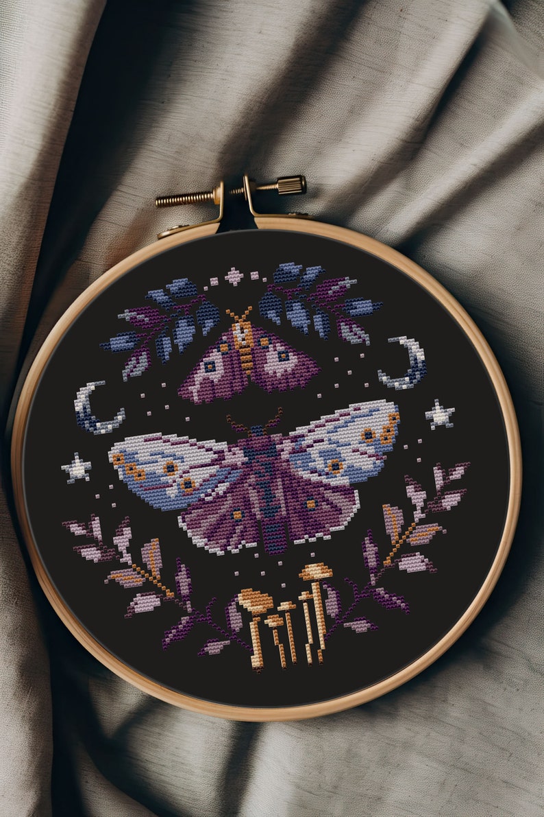 Patrón de punto de cruz de polilla gótica (PDF): entomología oscura, cottagecore, hongo lunar, místico, ocultismo, wicca, brujería, CS6 imagen 8