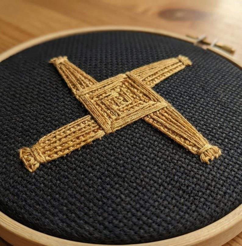 Patrón de la Cruz de Brígida - Diseño de bordado de la Bruja de Imbolc - descarga digital CS45 imagen 3