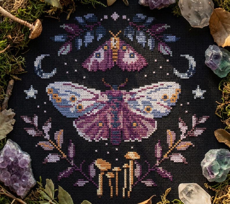 Patrón de punto de cruz de polilla gótica (PDF): entomología oscura, cottagecore, hongo lunar, místico, ocultismo, wicca, brujería, CS6 imagen 3