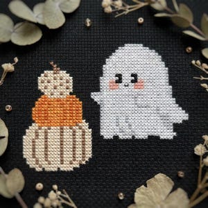Divertente schema a punto croce con fantasma in PDF - regalo di Halloween fatto a mano, schema per principianti, zucca autunnale, piccolo, carino, moderno - download digitale CS176