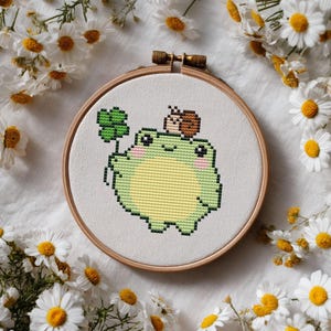Frog gifts cross stitch pattern PDF - funny easy quick cute small tiny kawaii clover snail - digital download CS182