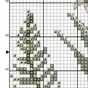 Puede incluir: Un patr&oacute;n de punto de cruz que presenta un dise&ntilde;o detallado de un &aacute;rbol con tronco y ramas. El patr&oacute;n utiliza varios tonos de verde, marr&oacute;n y blanco, con s&iacute;mbolos que indican la colocaci&oacute;n de la puntada. La cuadr&iacute;cula est&aacute; marcada con n&uacute;meros.