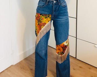 Handgjorda bohemiska lapptäcksjeans med fransar