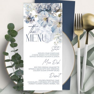 Plantilla de menú de boda en azul polvoriento, menú de boda con flores azules en el desierto, menú de boda imprimible con rosas azules, tarjeta de menú de cena en azul suave SKY/LE100