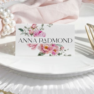 Plantilla de tarjeta de lugar con diseño de peonía en flor / Tarjeta de lugar floral moderna, tarjeta de nombre de mesa rosa plegada / Tarjeta de asiento con flores / Tarjeta Avery / PEONÍA