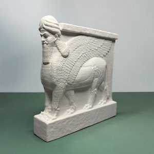 Historical Assyrian Lamassu Nimrud Palace guardians winged Bull Plaster Sculpture, Paperweights,Small Shelf Decor,Craft Arts Home Decoration