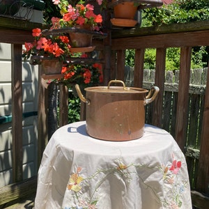 Vintage and rustic copper pot with lid / brass handles 