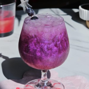 Edible Glitter for Drinks | 25 Servings Per Pack | Unique Cocktail Decorations for Party! image 2