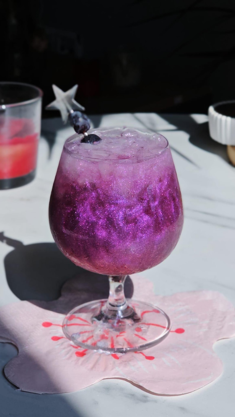 Edible Glitter for Drinks | 25 Servings Per Pack | Unique Cocktail Decorations for Party! image 2