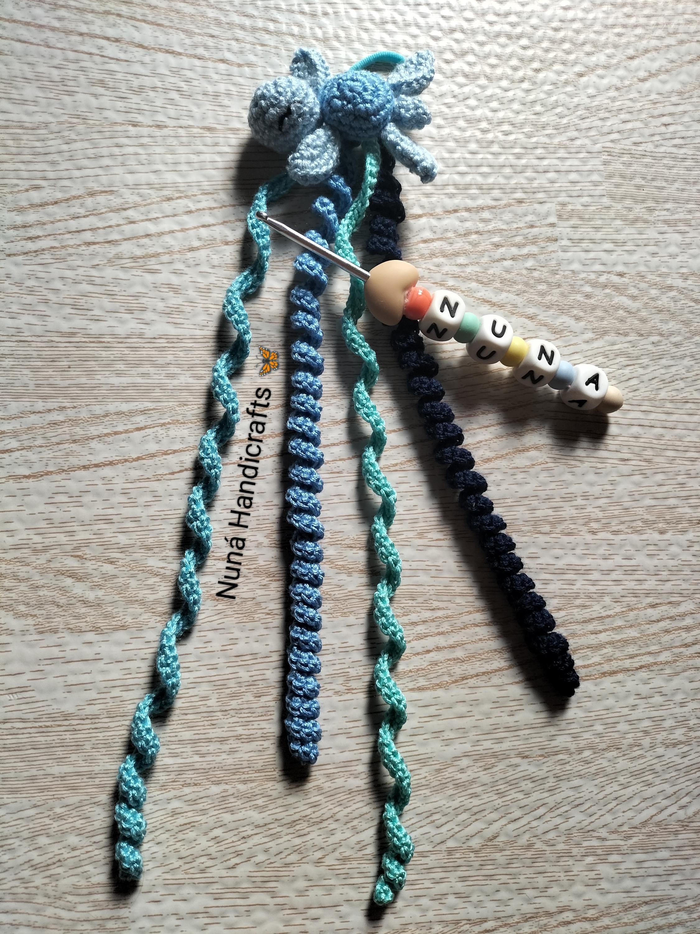 Crochet turtle hair tie with curls, amigurumi turtle, hair accessories, hair updo, hair ornament