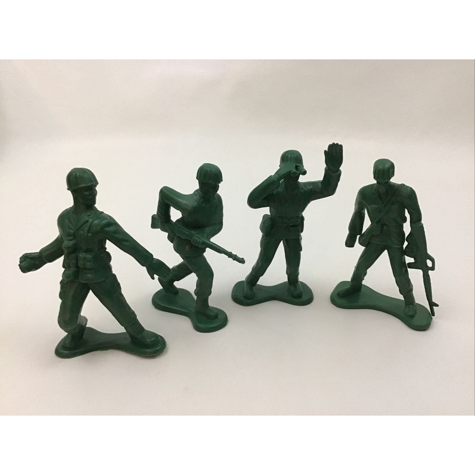 Figuras de juguete grandes soldados de plástico de 4-5 para hombres del  ejército verdes lote de 3 GREENBRIER Intl.