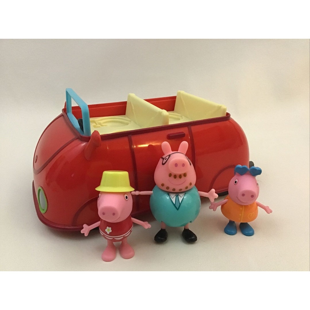 Peppa Pig Lights & Sounds Family Car Talking Moving Car W3 Figures