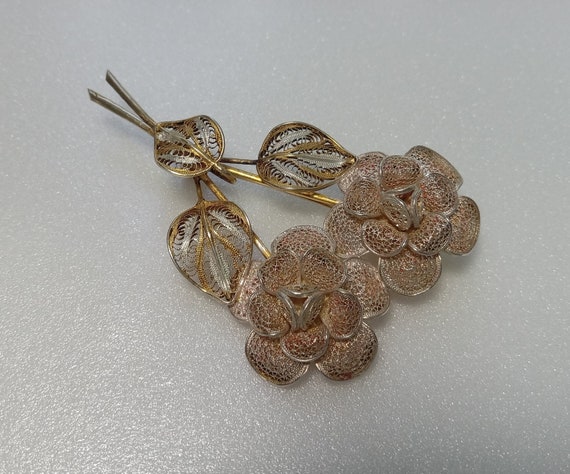 Vintage Gilded Spun Silver Cannetille Floral Broo… - image 3