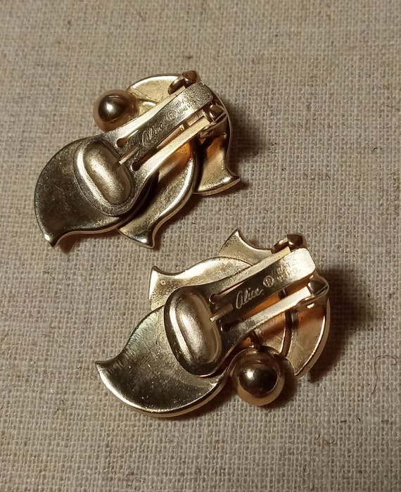Vintage Signed Alice Pat Pend Clip Earrings Gold … - image 3
