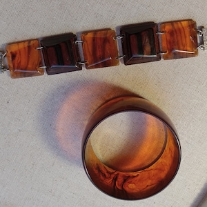 Two Vintage Faux Tortoise Shell Root Beer Swirl Lucite Bracelets