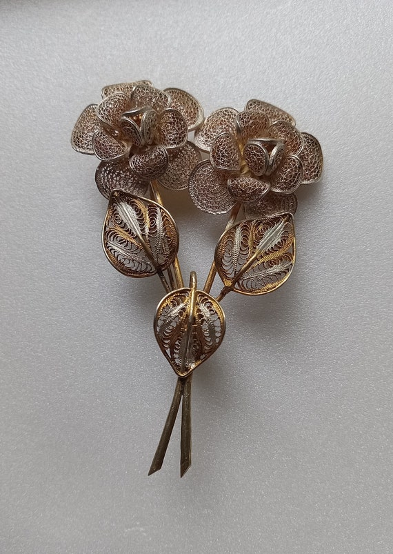 Vintage Gilded Spun Silver Cannetille Floral Brooc