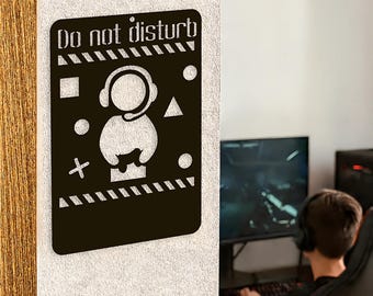 Do Not Disturb Gamer Room Sign: Wood Gaming Door Decor