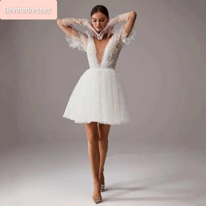 Luxus, Elegant und schlicht weißes kurzes Brautkleid