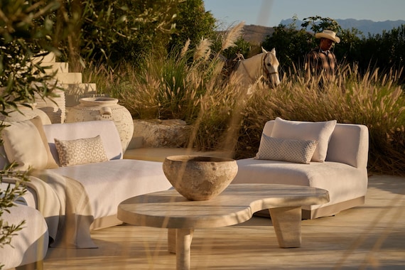Custom Outdoor Cushion Replacement: Weather-resistant Patio Seat