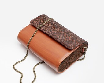 Handcrafted Auburn Leather Wooden Sling Bag, Teak Wood Crossbody Purse, Eco-Friendly Shoulder Bag, Unique Wood Purse, Artisan Handbag