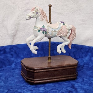 Carousel Horse Music Box Home Décor, Gift for Christmas, Gift for Music Box Lovers, Gift for Daughter, Gift for Birthday, Gift for Lover