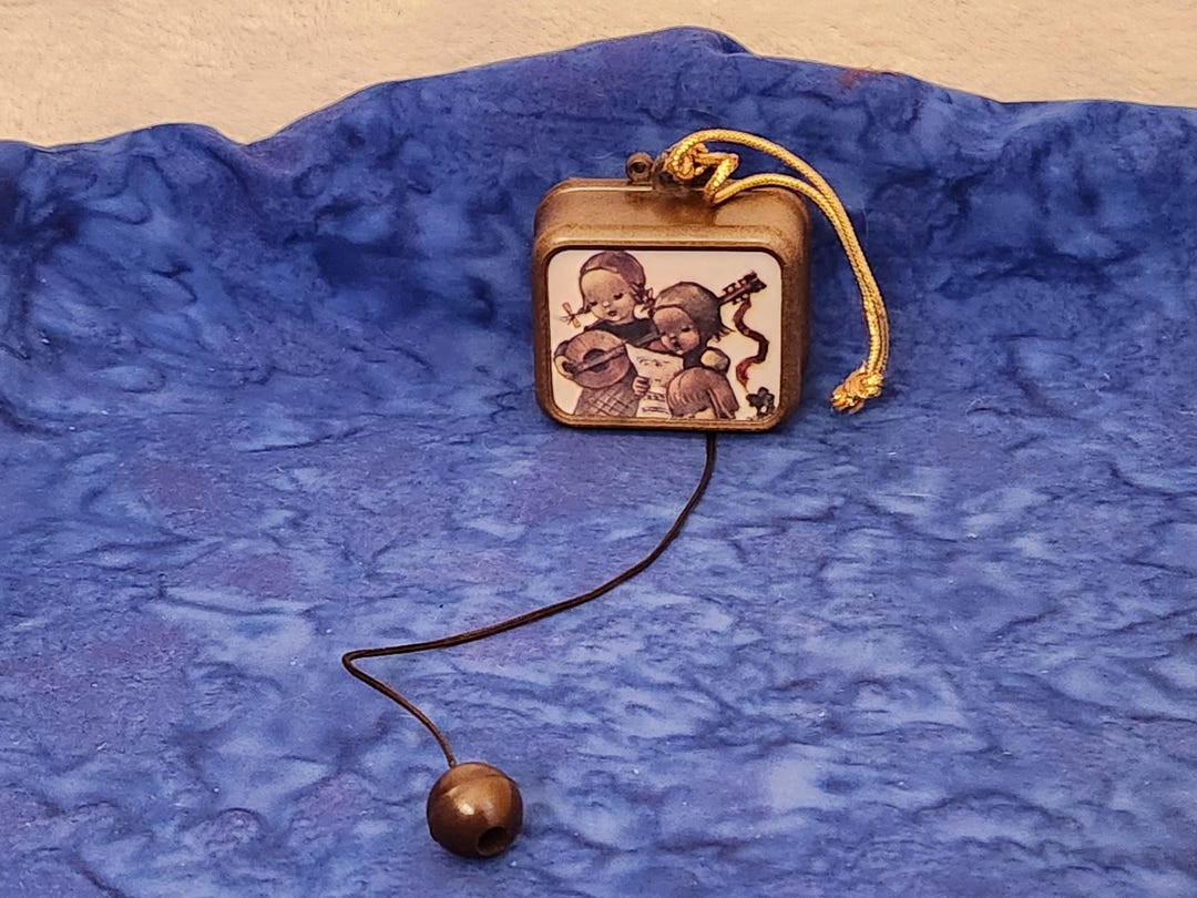 Hummel Pull String Music Box, Gift for Christmas, Gift for Birthday ...