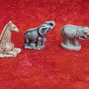 Vintage Red Rose Wade Whimsies Miniature Figurines/elephants Wade