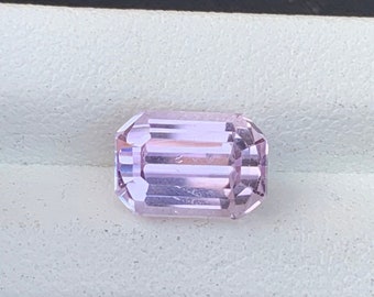 Pedra preciosa Kunzita rosa lavanda de 3,55 quilates: pedra de nascimento de outubro com lapidação esmeralda