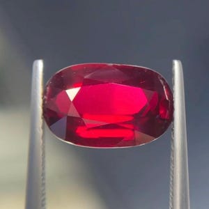 GRS Certified Vivd Red Star Color Ruby  Gemstone , Long Cushion Cut Natural Ruby July Birthstone , 4.01 CT