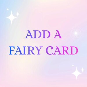 Peut inclure: Un fond aux couleurs pastel avec un d&eacute;grad&eacute; de rose, de violet et de bleu. Le texte "ADD A FAIRY CARD" est affich&eacute; dans un d&eacute;grad&eacute; de bleu &agrave; violet, avec des accents d'&eacute;clats et d'&eacute;toiles.