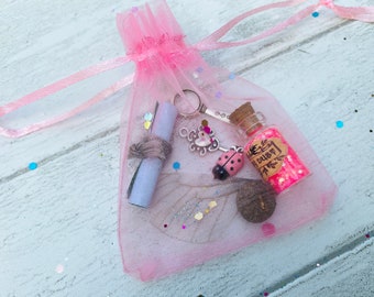 Liphontcta - Moneda de regalo de hadas de dientes dorados con video de cuento de hadas de dientes para niños y niñas con bolsa de terciopelo Liphontcta - Moneda de regalo de hadas de dientes dorados con video de cuento de hadas de dientes para niños y niñas con bolsa de terciopelo