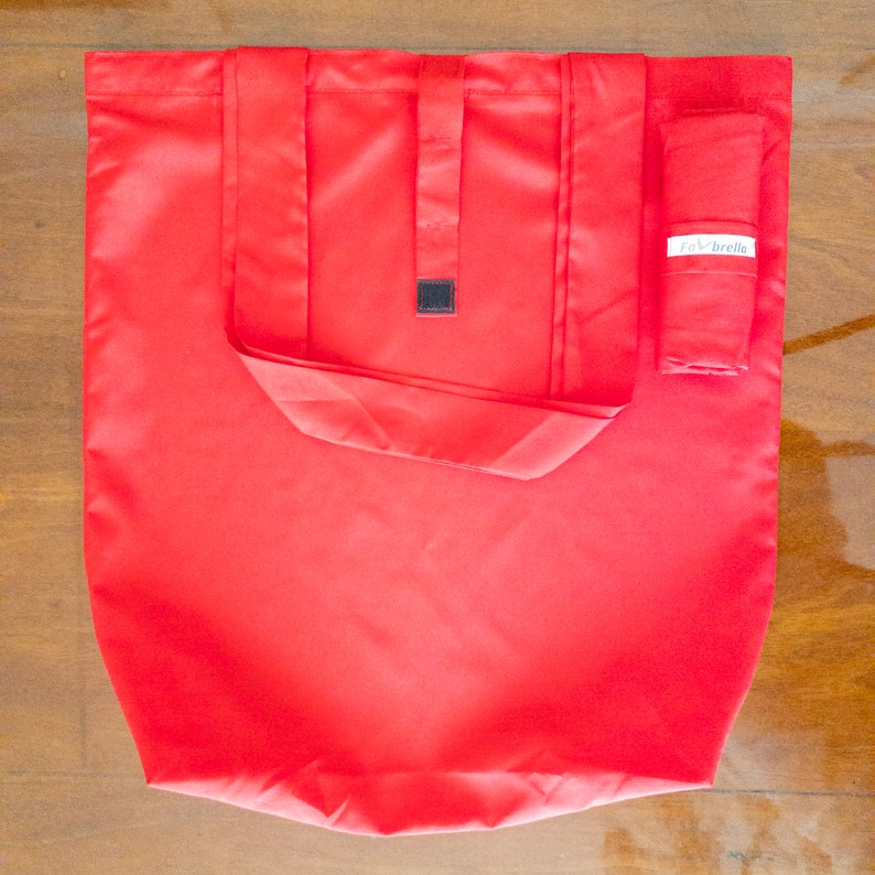 Favbrella-Rainbow-Colors-Theme-Polyester-Foldable-Red-Bag-Photo