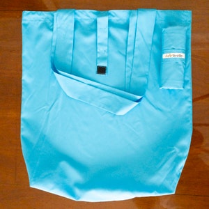 Favbrella-Rainbow-Colors-Theme-Polyester-Foldable-Blue-Bag-Photo