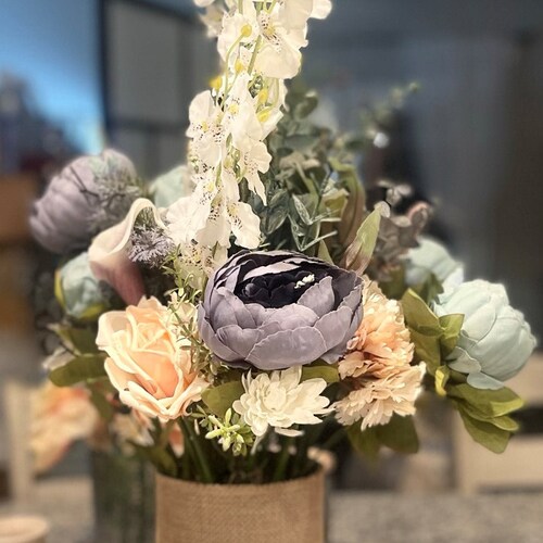 Custom Silk Floral Centerpieces shops