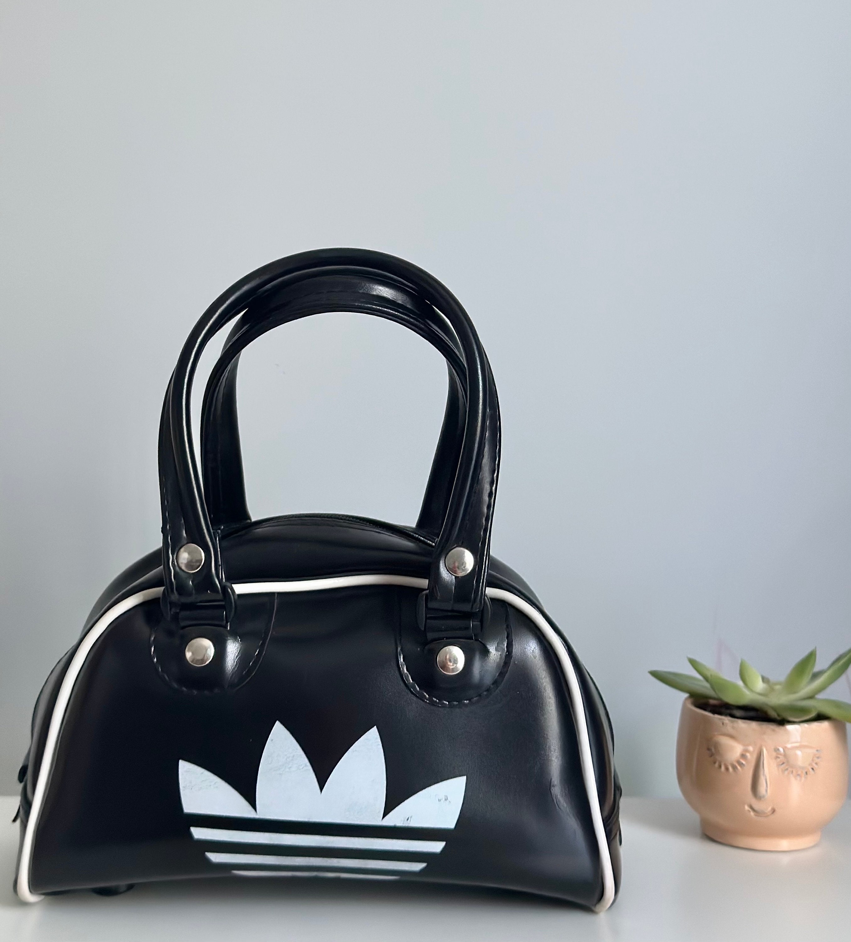 Superstar Mod Mini Bowling Handbag by Banned Apparel