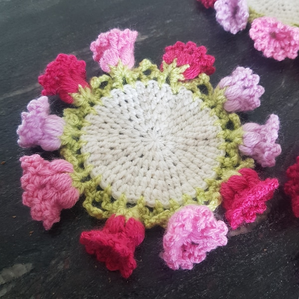 Pot de fleurs 3 sous-tasses en crochet