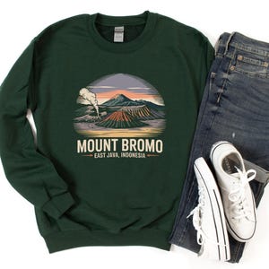 Mount Bromo Crewneck: Vintage East Java Indonesia Volcano Sweatshirt, Scenic Sunrise Fleece Top