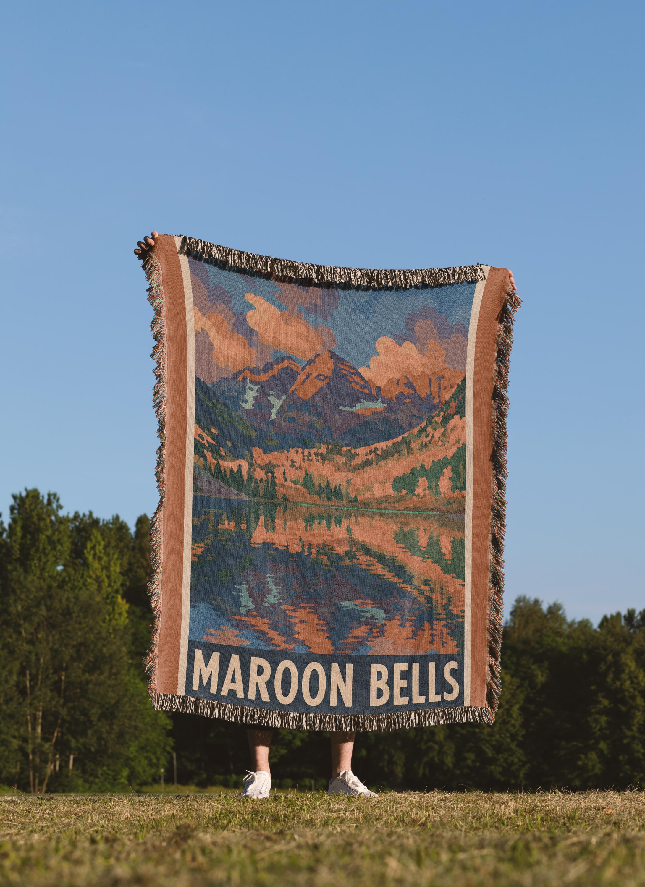 Maroon Bells Woven Blanket – Colorado Jacquard Throw, Rocky