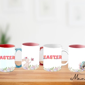 Könnte beinhalten: Vier weiße Keramikbecher mit roten Rändern. Zwei Becher zeigen das Wort "EASTER" in rosa und roten Buchstaben mit Blumenmustern. Ein Becher hat ein Häschen mit einer Blume und der andere ein Vogelhaus. Der letzte Becher ist leer.