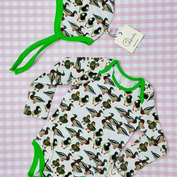 LONG SLEEVE BODYSUIT | Sustainable Cotton Mallard Cute Onesie | Baby Shower Gift | Newborn Unisex Boy Girl Outfit | Colorful Cutie Design