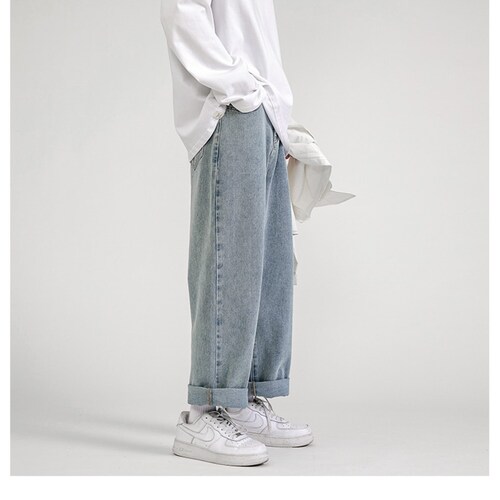 Baggy Jeans The Latest Trend in Men's Fashion See How to Rock Them Here
