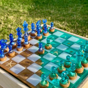 Luxury Ocean/Beach Chess Set with Wooden Box, Handmade High Quality Resin Chess&Checkers Set for Home Decor, Birthday Gifts, Christmas Gift
